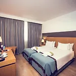 Mercure Lisboa 4*