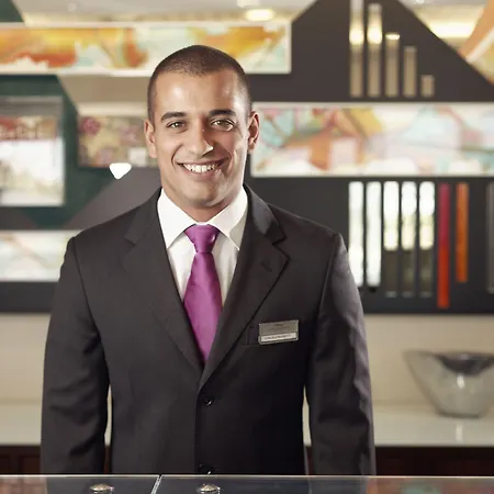 Mercure Lisboa מלון אלמאדה