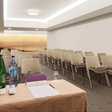Hotel Mercure Lisboa 4*