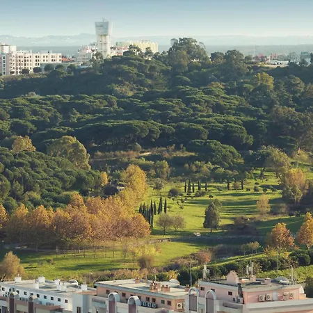 מלון Mercure Lisboa 4*
