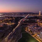 Hotel Mercure Lisboa 4*