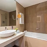 Mercure Lisboa 4*