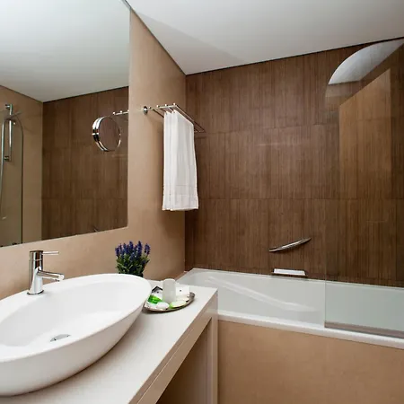 Hotel Mercure Lisboa 4*