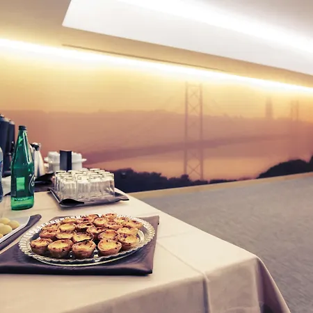 Hotel Mercure Lisboa 4*