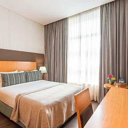 Mercure Lisboa 4*