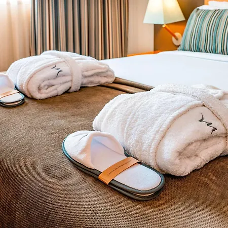Mercure Lisboa 4* Almada