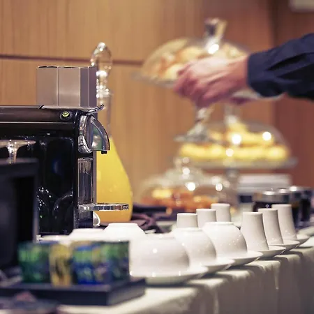 Hotel Mercure Lisboa 4*