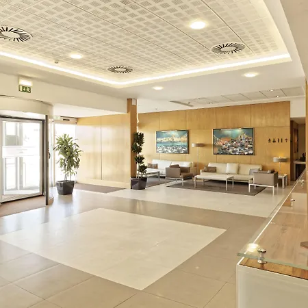 Mercure Lisboa Hotel 4*