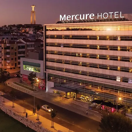 Hotel Mercure Lisboa 4*