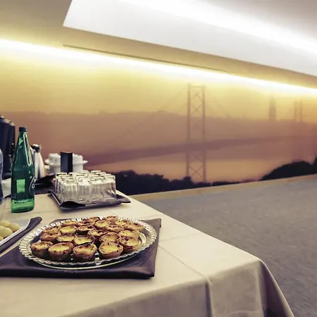 Mercure Lisboa ホテル 4*