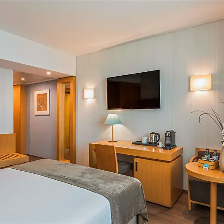 Mercure Lisboa Hotel 4*