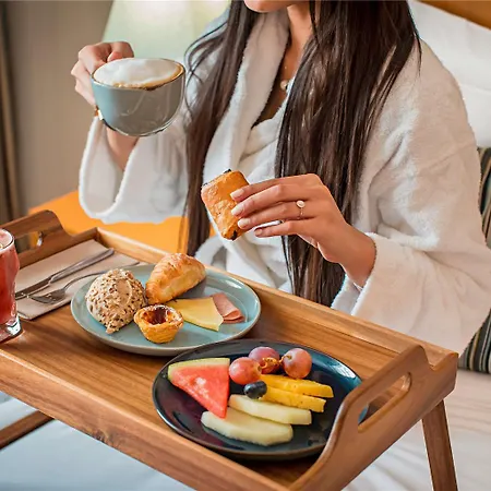 Mercure Lisboa 4*