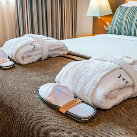 Mercure Lisboa 4* Almada
