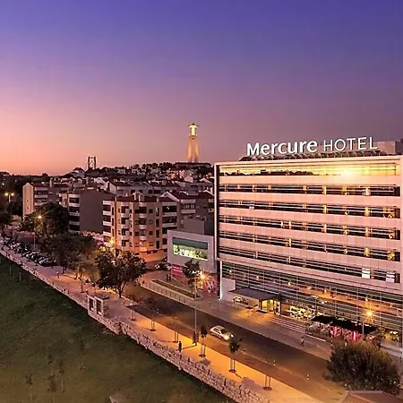 Mercure Lisboa فندق ألمادا
