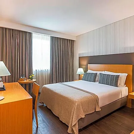 فندق Mercure Lisboa ألمادا