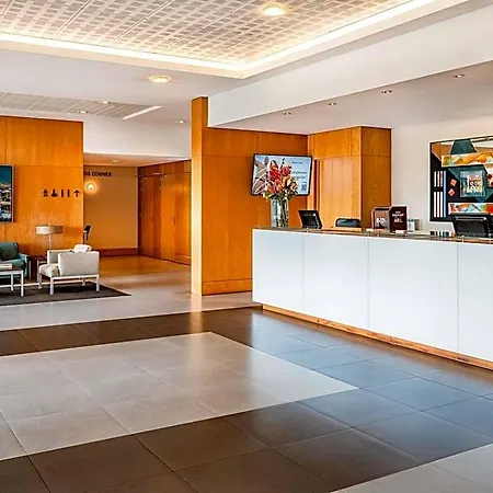 Mercure Lisboa فندق ألمادا