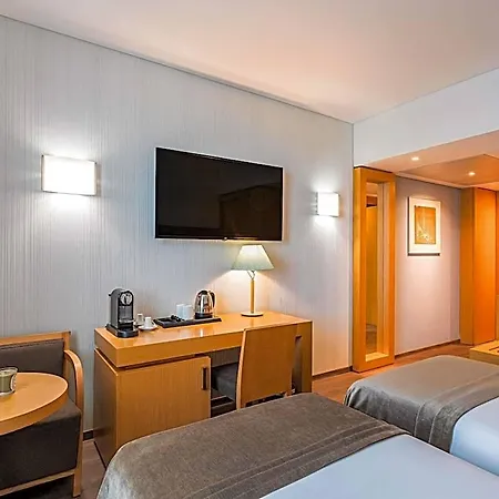 Mercure Lisboa فندق ألمادا