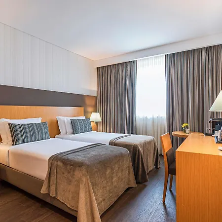 Hotel Mercure Lisboa 4*