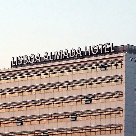 Hotel Mercure Lisboa 4*