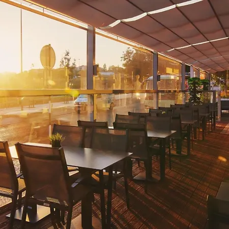 Mercure Lisboa Отель