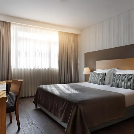Mercure Lisboa 4* Αλμάδα