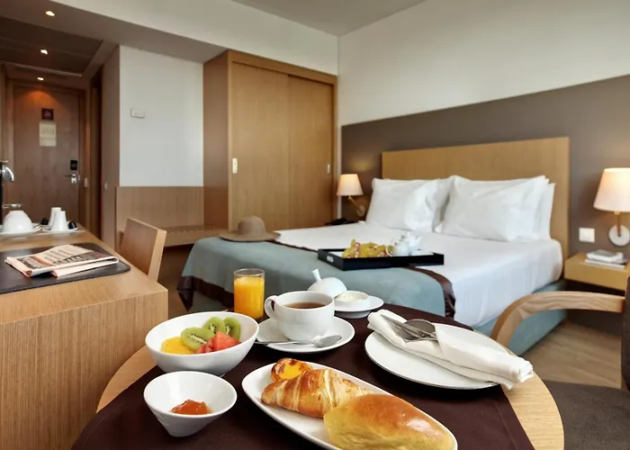 Mercure Lisboa מלון אלמאדה